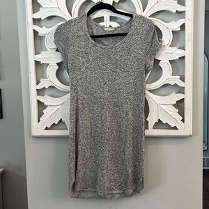 Heathered Gray Tunic tee